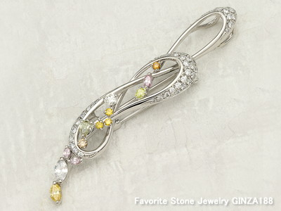 Multicolor diamond 2.260 ct brooch