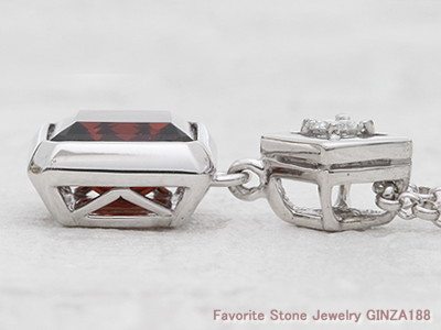 Rhodolite Garnet 2.61ct Necklace