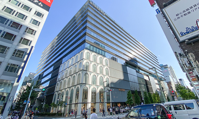 銀座5丁目からみた銀座SIX